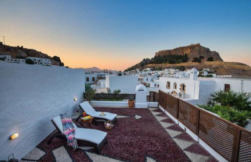 Antique Villa - Photo 1