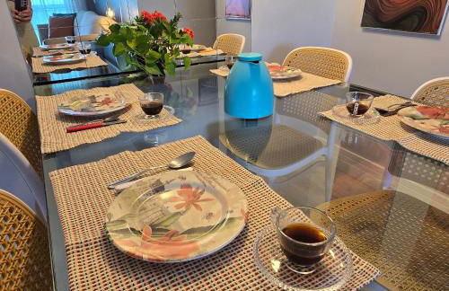 2 qrts c suíte, ar condicionado, piscina infantil e adulto, parquinho, estacionamento privativo, portaria 24hrs, self checkin, indicado pra família c crianças, casais e hóspedes a trabalho - Foto 15