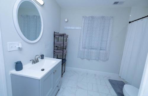 Modern Luxury Home With Fireplace & Game-Room - Foto 6