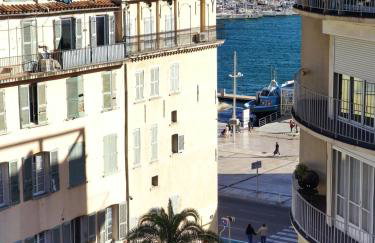 Superbe T3 climatisé - vue port de plaisance - centre historique - balcon - WIFI - 5e avec ascenseur - Foto 42