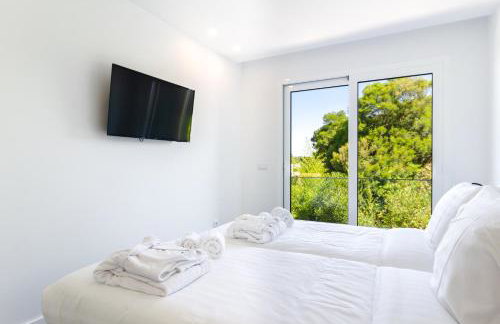 Ocean Views - New Private Condominium with Pool & Sea Views - Foto 8