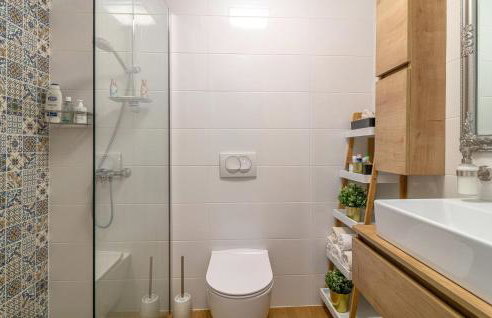 Gorgeous Home In Kresini With Wifi - Photo 27