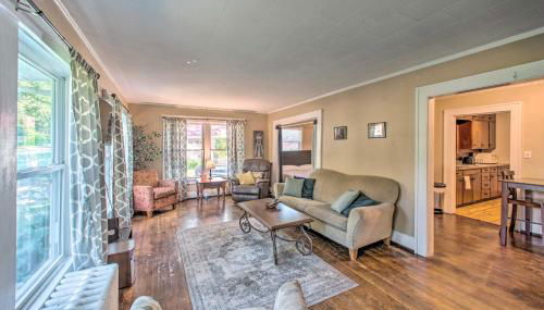 Townhome with Yard, 2 Mi to Downtown and Golfing - Foto 4