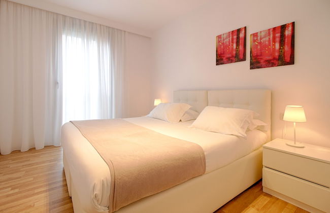 The Rooms Apartments Tirana - Photo 17