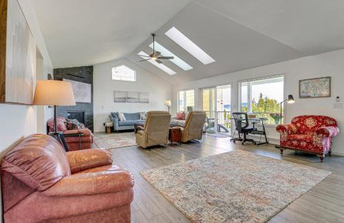 Anacortes Home with Views of Puget Sound - Photo 5