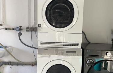 Apartment Klein - alles drin in 45qm, Platz für bis zu 4 Personen plus Hund, egal ob Familie, Kollegen oder Freunde - Foto 19