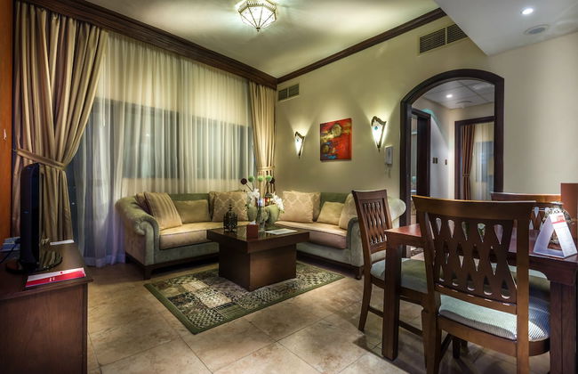 First Central Hotel Suites - Foto 19