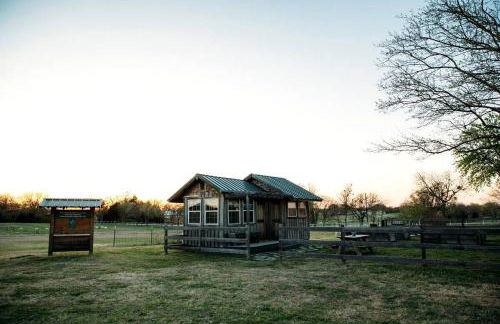 Rustic Tiny House Rental for Weekend Getaways from Dallas - Foto 26