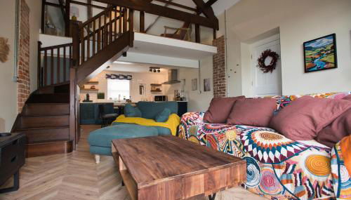 Barn on the Wolds, Yorkshire - Photo 1