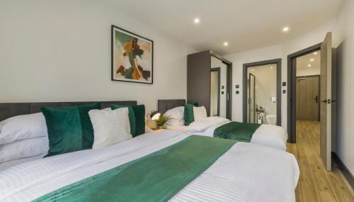 Majestic House - 2 BR - Borehamwood Station - Foto 2