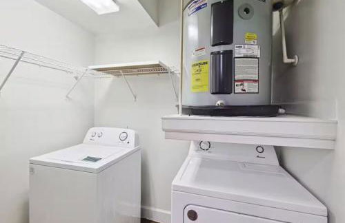 Chic and Stylish 2B near Legacy West Wi-Fi Fitness Pool 2260 - Foto 18