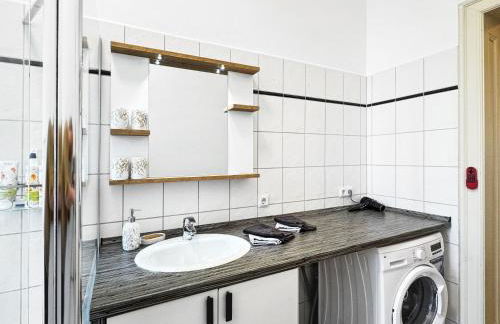 Ferienwohnung Villa Nieske - Jugendstil Denkmal, free WLAN & Parken, Self Check-In, Smart-TV - Foto 27