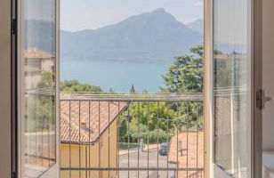 Spacious & modern, short drive to lake & mountain - Foto 8