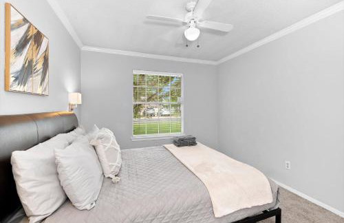 Pet Friendly - Q2 & Domain - King Bed - Pool Table - Foto 26