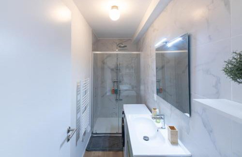 Bel appart neuf et cosy, jardinet, magnifique vue - Photo 20