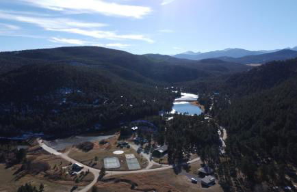 Cozy Mountain Home with Great Views, Deck & WiFi - Photo 29