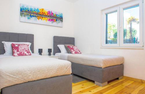 Villa Madu --- entire private villa with jacuzzi - Foto 26