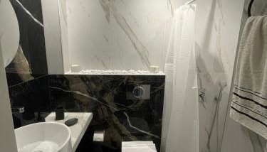 Kalis apartment - Foto 4, Shower