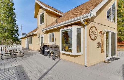 Deck and Wooded Views 5-Acre Auberry Retreat! - Foto 23