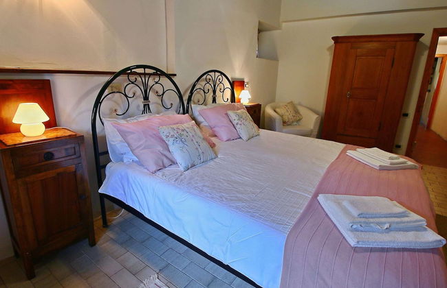 Spacious Villa With Pool in Fabriano Italy - Foto 2