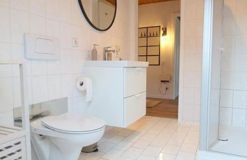 Family-Apartment mit Balkon, Küche, Parkplatz & Waschmaschine - Foto 8