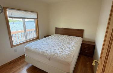 Cliffside Hideaway-Renovations & upgrades coming! - Foto 8