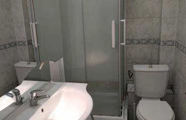 Beau F3 proche tous commerces - Foto 9