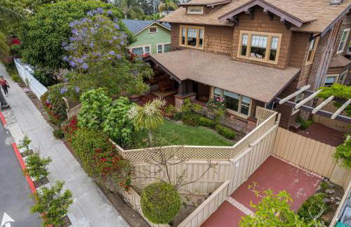 Balboa 6BR Mansion with Hot Tub and Game Room - Foto 79