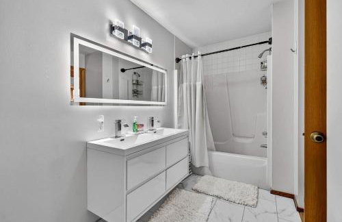 Modern Mountain Cabin with Hot Tub and Game Room Near Moorefield, West Virginia - Foto 53