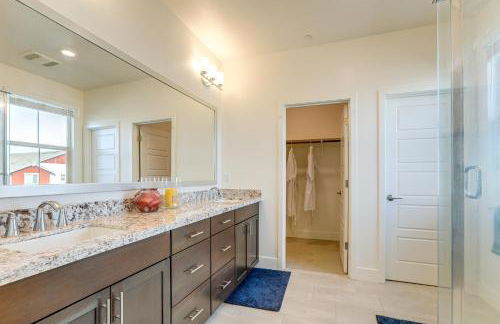 7 Mi to Dtwn Sacramento Peaceful Gem with Patio! - Foto 16