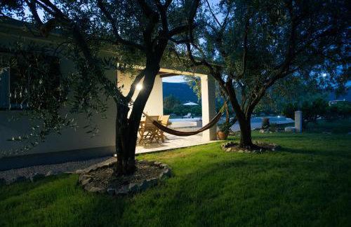 Lodge JoMi - Photo 1