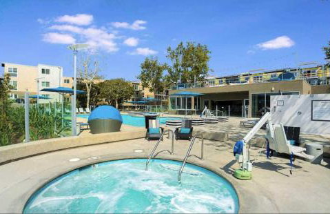 Serenity Over the Sails - A 2-Bedroom Escape w Stunning Marina Views - Foto 46