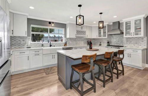 Huntington Beach, AC, Pool, Hot Tub, Detached Office, Close to Beach, Outside Entertaining Area - Photo 4