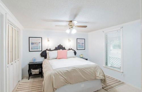 Dozing on Dog River- River Access Dock Yard - Foto 23