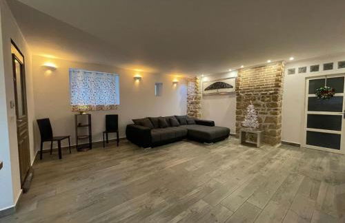 Appartement proche centre Colmar parking public gratuit - Foto 9