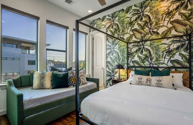 Urban Jungle Retreat in the HTX Skyline - Foto 21