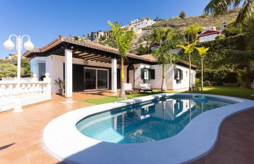 Home2Book Design Asian Sabina, Heated Pool & View - Foto 33