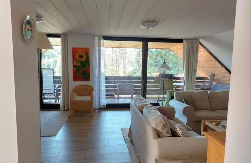 Große, helle Wohnung mit sonnigem Balkon - Photo 13