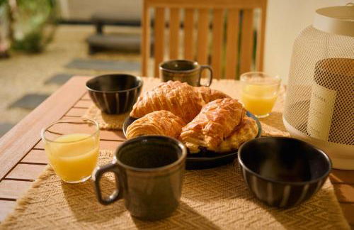 Suite atypique - Jacuzzi spa privé, en centre ville de Cognac - Foto 27