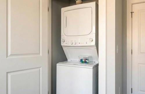 Boulevard Stays Midtown 1BR Pool Gym Parking 03 - Foto 10