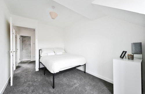 Quiet & Modern Contemporary Home for Work & Family - Foto 13