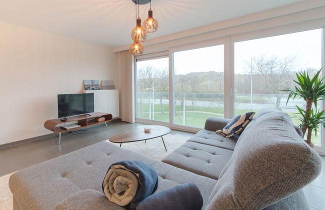 2 bedroom Apartment in Bredene with garden and terrace - Photo 2