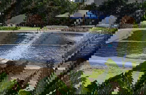 2 BR Condo by JAD at Azure Urban Resort Residences - Foto 1