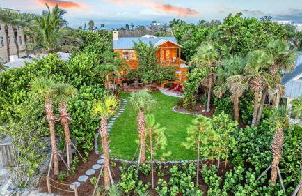 Gulf-Front Charm, Guest House Suite, Direct Beach Access on Siesta Key - Foto 7