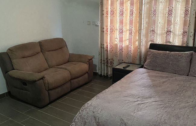 3-bed Apartment, Sleeps 6 With Wi-fi - Photo 10