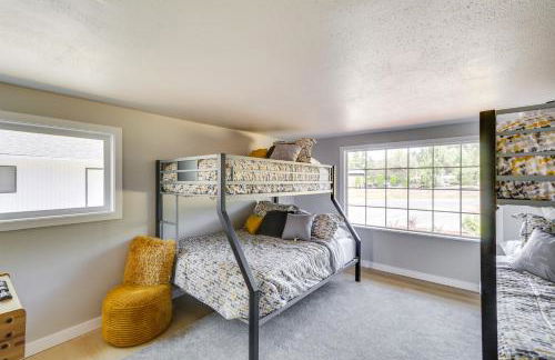 Chehalis Getaway with Golf Course View and Fire Pit! - Photo 21