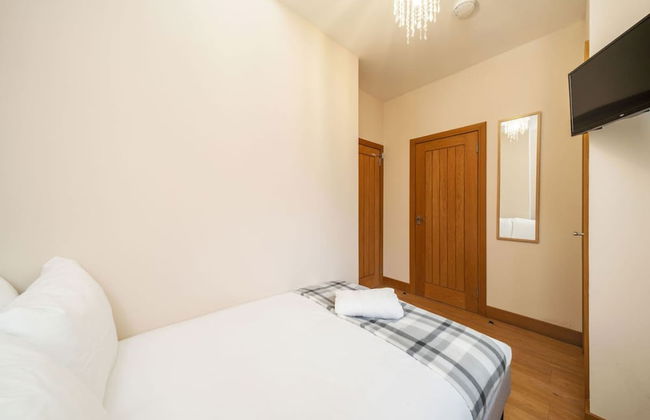 Church House - Montrose Getaway - Foto 7