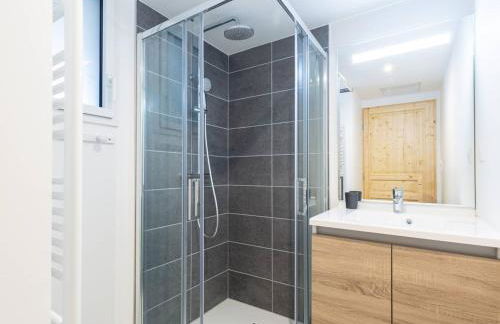 Appartement 4 personnes proche lac de Génos - FR-1-695-77 - Foto 13