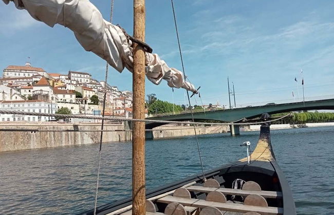 Paseo en barca tradicional por Coímbra - Foto 2