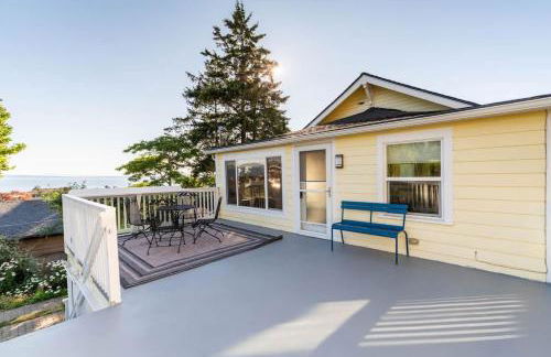 Orca Haven - 2BR with Scenic Views in Richmond Beach - Foto 1